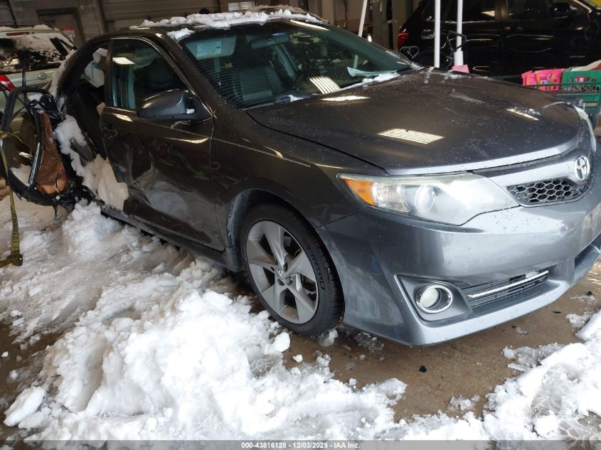 TOYOTA CAMRY SE SPORT