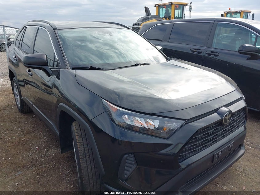 TOYOTA RAV4 LE