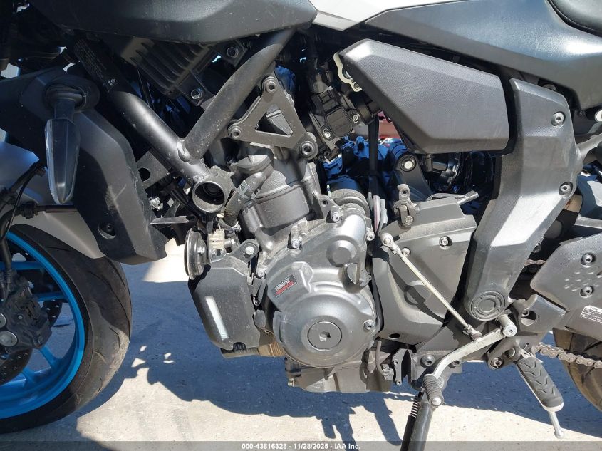 2025 Yamaha Mtn690 VIN: JYARM48E6SA000886 Lot: 43816328