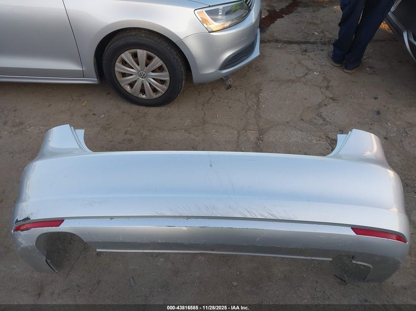 2014 Volkswagen Jetta 2.0L S VIN: 3VW2K7AJ4EM310463 Lot: 43816585