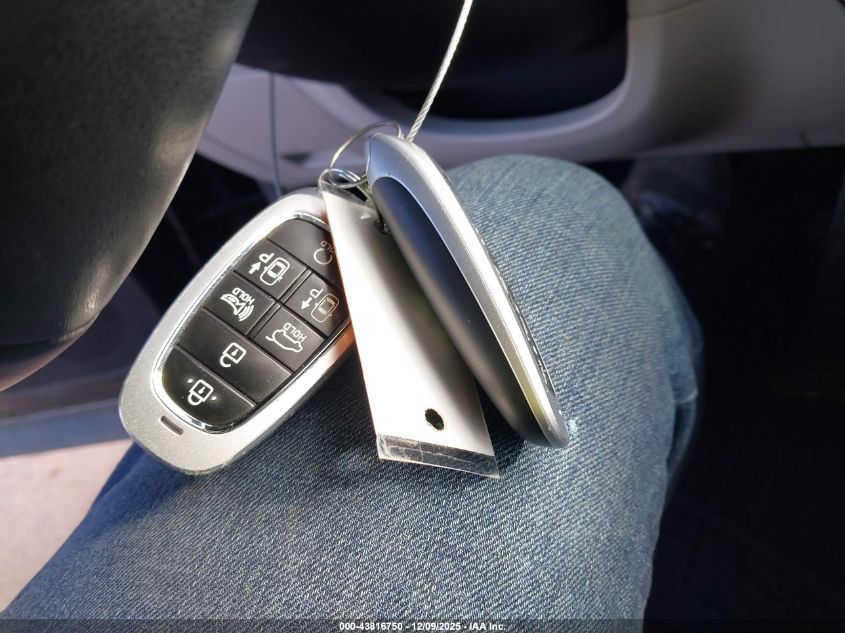 2023 Hyundai Tucson Hybrid Limited VIN: KM8JECA18PU090740 Lot: 43816750