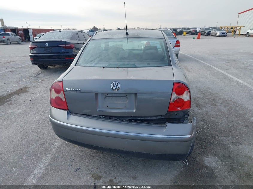 2002 Volkswagen Passat Gls VIN: WVWPD63B82P365524 Lot: 43816830