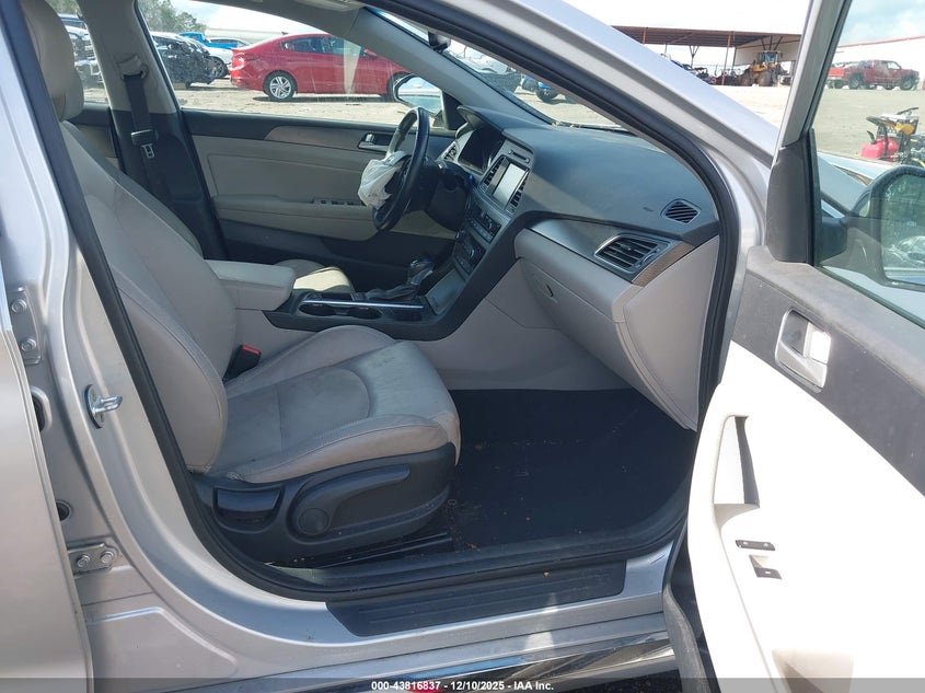 VIN 5NPE34AF3HH442664 2017 HYUNDAI SONATA SPORT