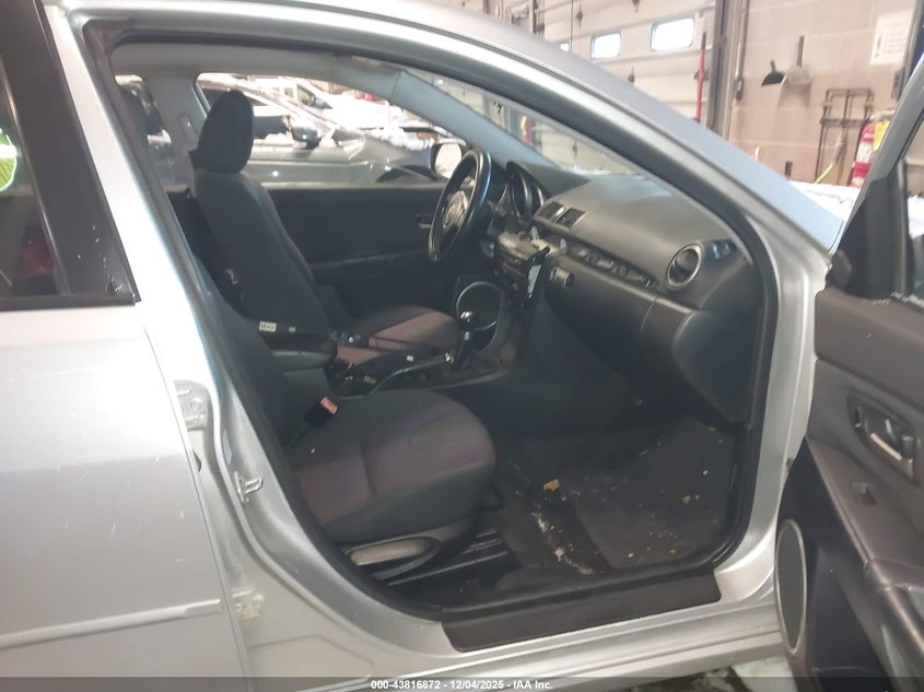 JM1BK323541104091 2004 MAZDA 3 photo no. 5