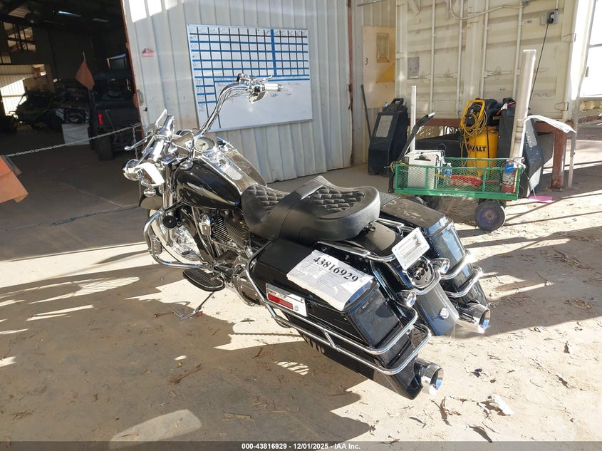 1HD1FY4397Y717223 2007 HARLEY-DAVIDSON ROAD KING photo no. 3