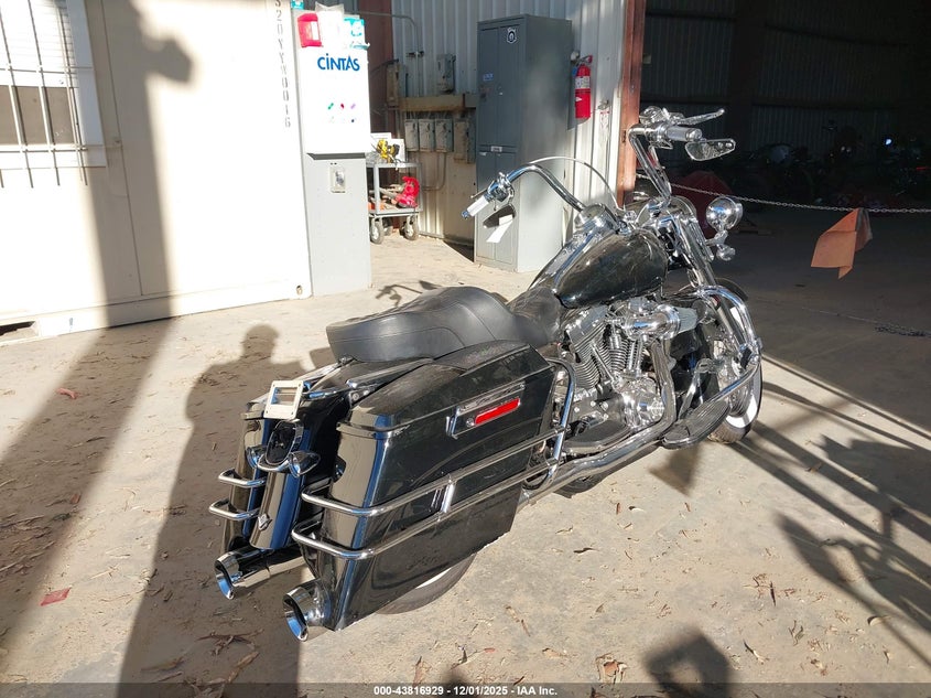 1HD1FY4397Y717223 2007 HARLEY-DAVIDSON ROAD KING photo no. 4