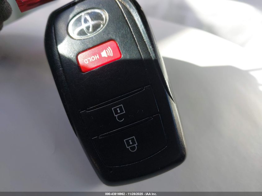 2024 Toyota Corolla Cross Le VIN: 7MUCAABG1RV100960 Lot: 43816962