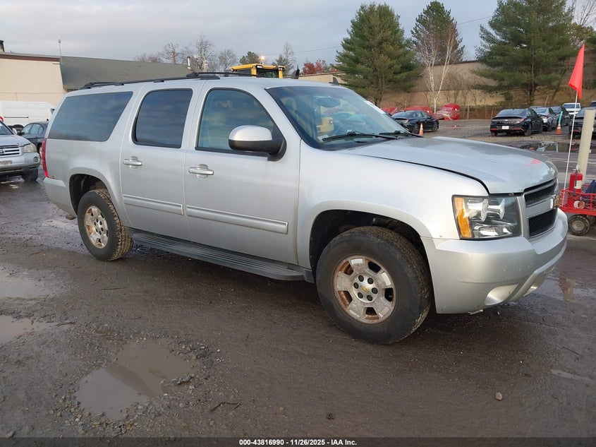 CHEVROLET SUBURBAN LT