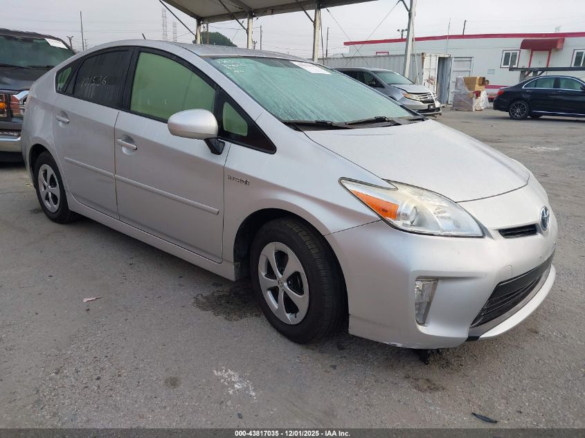 TOYOTA PRIUS