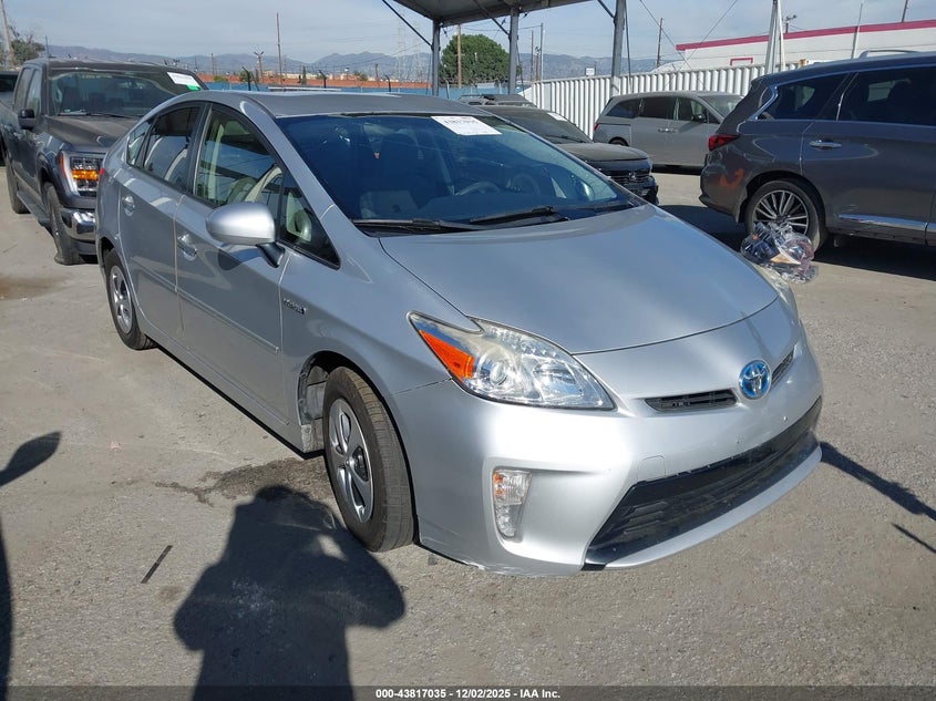 2015 TOYOTA PRIUS