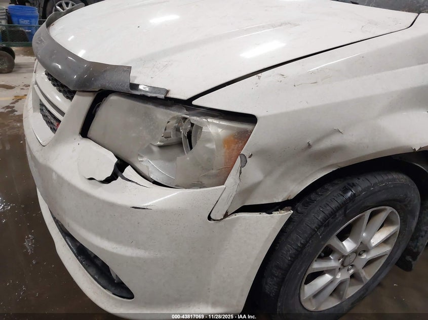 2012 Dodge Grand Caravan R/T VIN: 2C4RDGEG7CR374142 Lot: 43817069