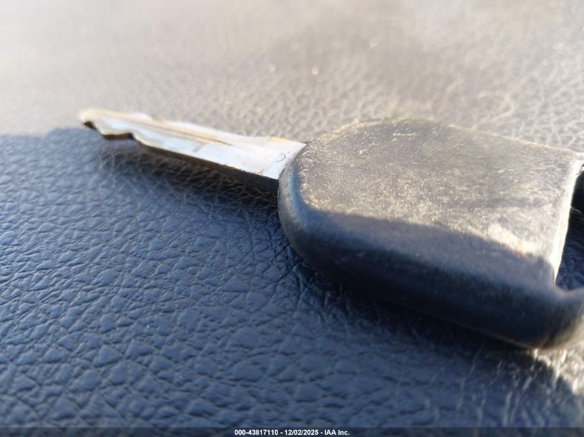 2005 Ford Mustang V6 Deluxe/V6 Premium VIN: 1ZVFT80N555204165 Lot: 43817110