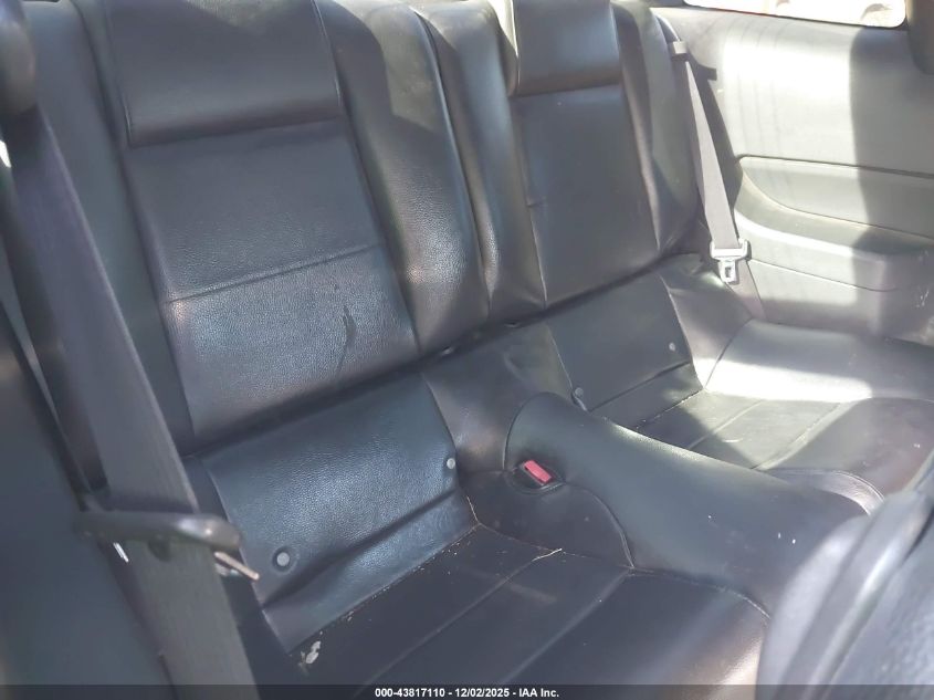 2005 Ford Mustang V6 Deluxe/V6 Premium VIN: 1ZVFT80N555204165 Lot: 43817110