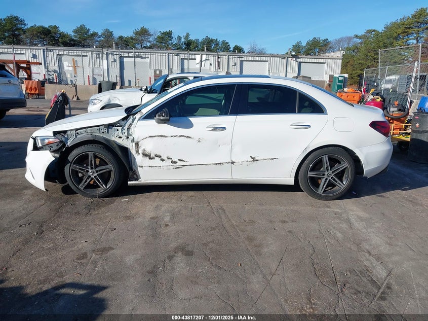 2020 Mercedes-Benz A 220 VIN: W1K3G4EB7LJ227345 Lot: 43817207