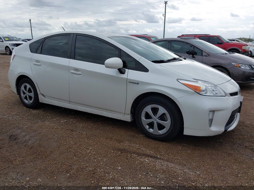 TOYOTA PRIUS THREE