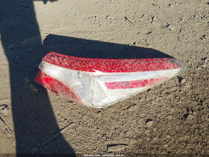 2018 Toyota Camry Se VIN: 4T1B11HK0JU079273 Lot: 43817246