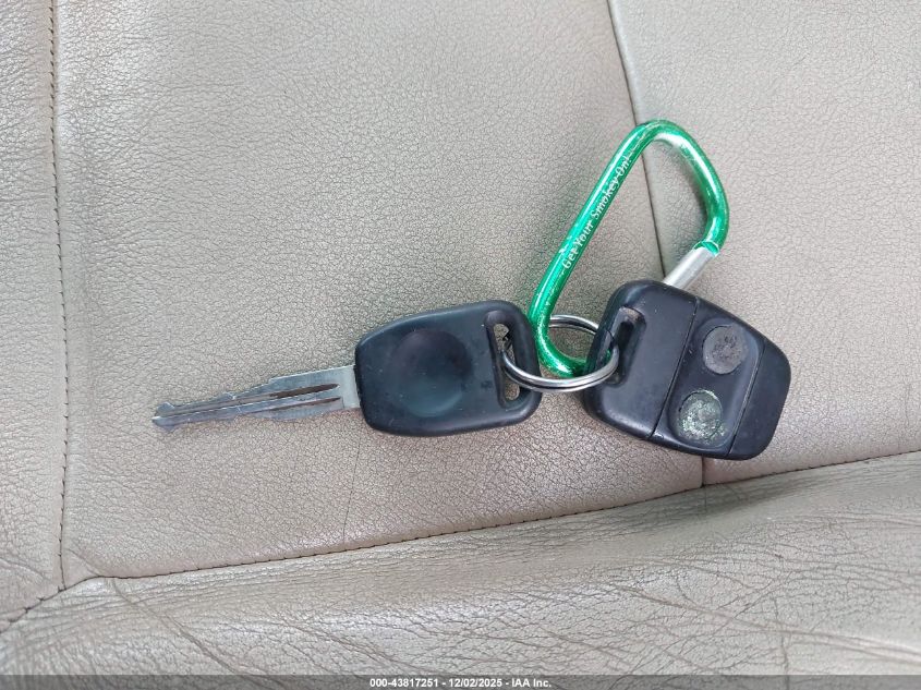 1998 Land Rover Discovery Le/Ls VIN: SALJY1241WA756483 Lot: 43817251