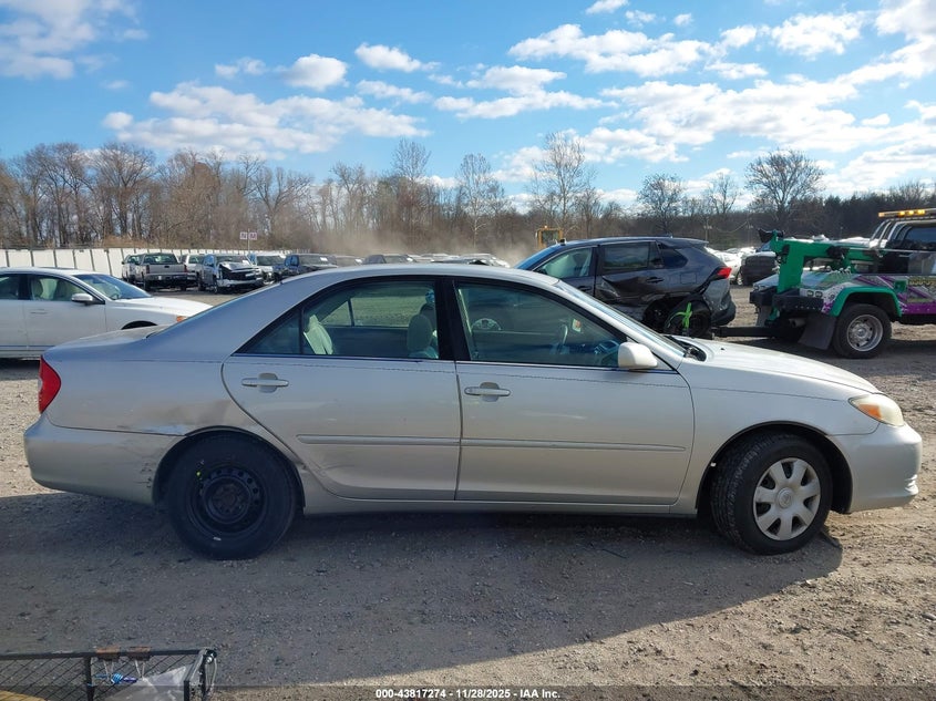 2004 Toyota Camry Le VIN: 4T1BE32K84U870468 Lot: 43817274