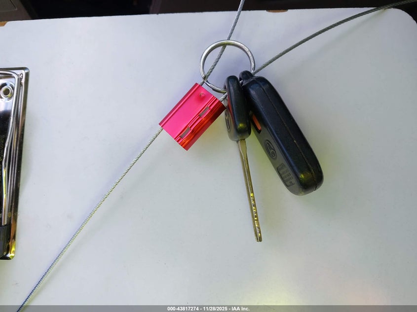 2004 Toyota Camry Le VIN: 4T1BE32K84U870468 Lot: 43817274