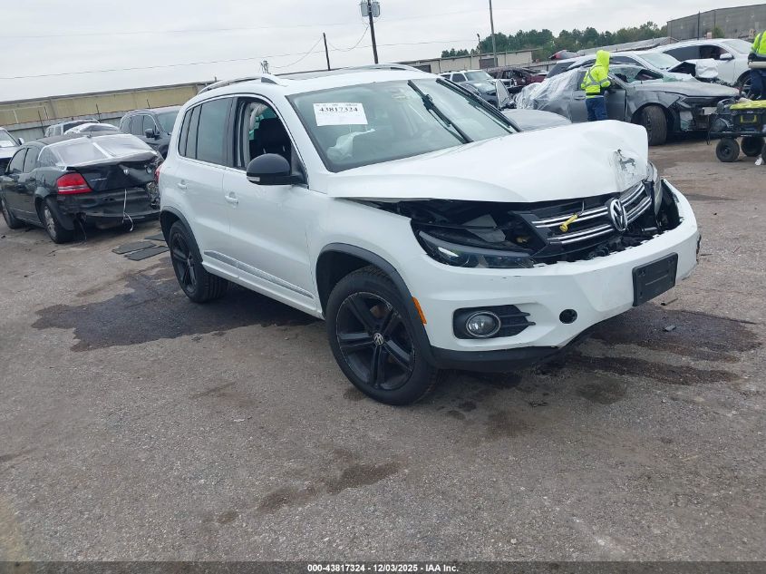 VOLKSWAGEN TIGUAN 2.0T SPORT