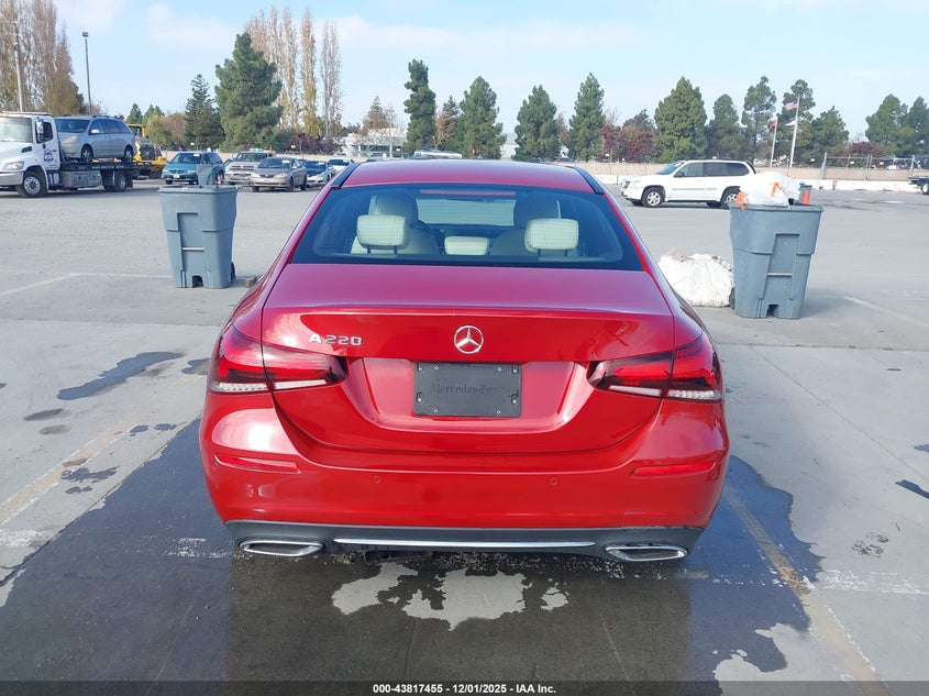 2021 Mercedes-Benz A 220 VIN: W1K3G4EB8MJ279889 Lot: 43817455