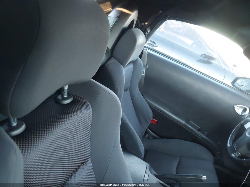 2005 Nissan 350Z Enthusiast VIN: JN1AZ36D15M700585 Lot: 43817633