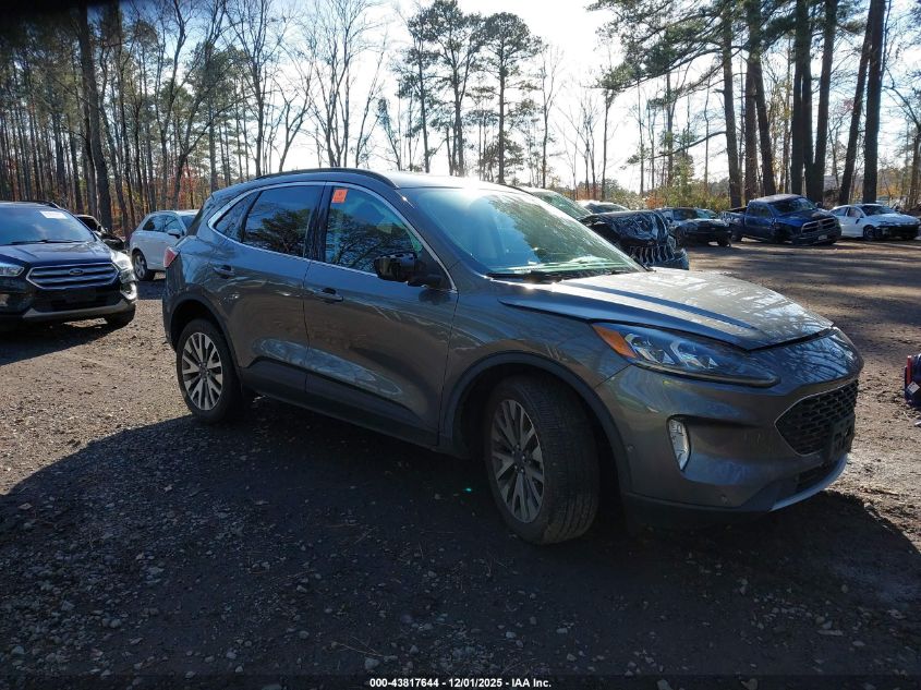 FORD ESCAPE TITANIUM