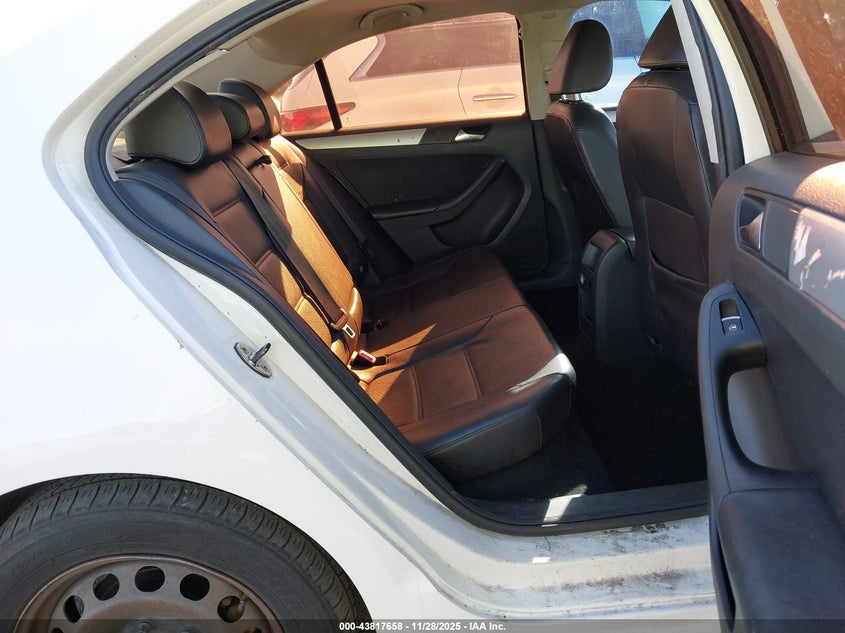 2013 Volkswagen Jetta 2.5L Se VIN: 3VWDP7AJ0DM394077 Lot: 43817658