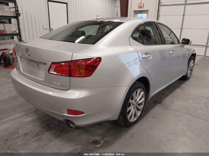 JTHCK262392030962 2009 LEXUS IS photo no. 4