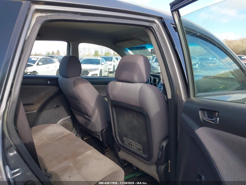 2005 Toyota Matrix Xr VIN: 2T1KR32E05C481468 Lot: 43817939