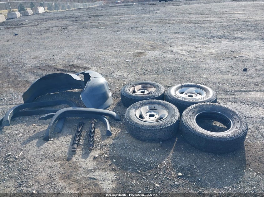 2001 Dodge Ram 1500 St VIN: 3B7HC13Y51G760732 Lot: 43818005