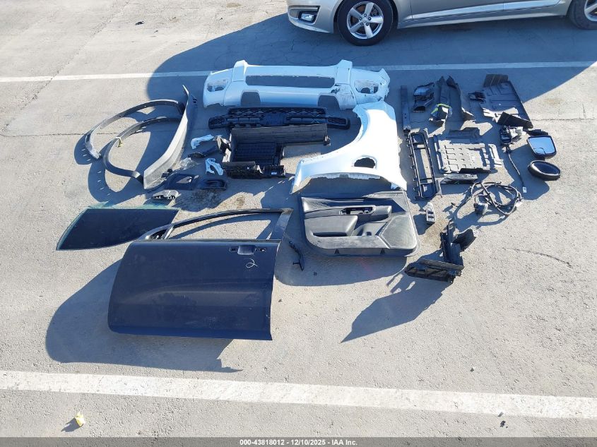 2024 Ford Ranger Xl VIN: 1FTER4BH4RLE21821 Lot: 43818012