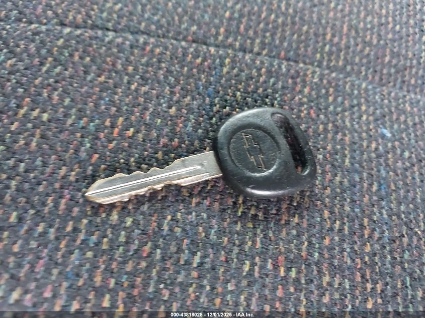 2002 Chevrolet Silverado 1500 VIN: 1GCEC14T72Z251913 Lot: 43818028