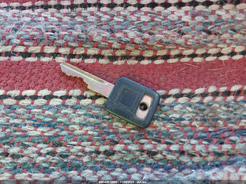 1993 Chevrolet Gmt-400 C1500 VIN: 1GCEC14K5PE155820 Lot: 43818092