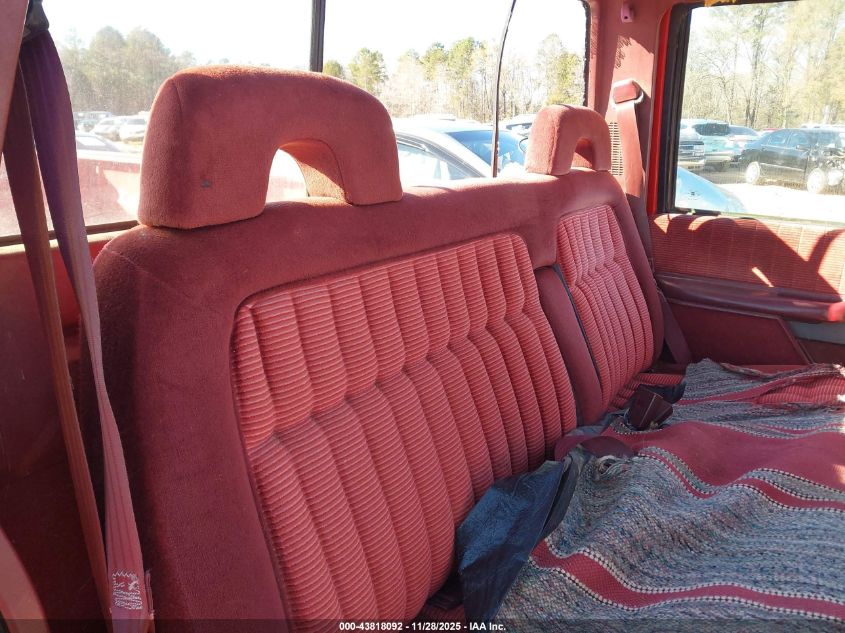 1993 Chevrolet Gmt-400 C1500 VIN: 1GCEC14K5PE155820 Lot: 43818092