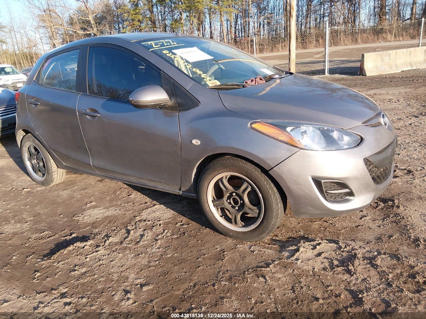 JM1DE1KZ4D0153975 2013 Mazda Mazda2 Sport auction photo 1