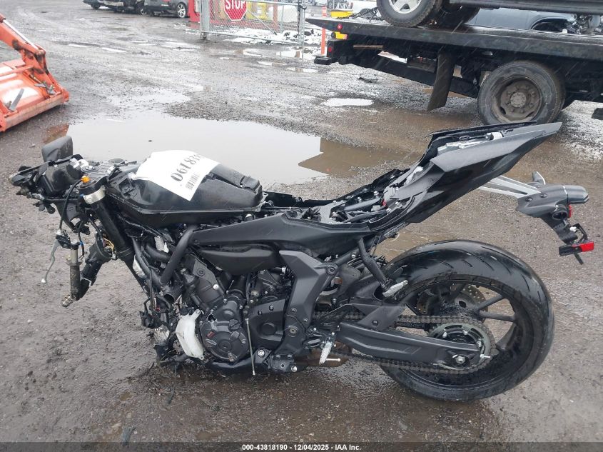 2025 Yamaha Yzfr7 VIN: JYARM38EXSA018074 Lot: 43818190