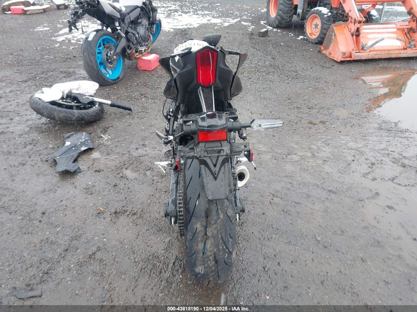 2025 Yamaha Yzfr7 VIN: JYARM38EXSA018074 Lot: 43818190