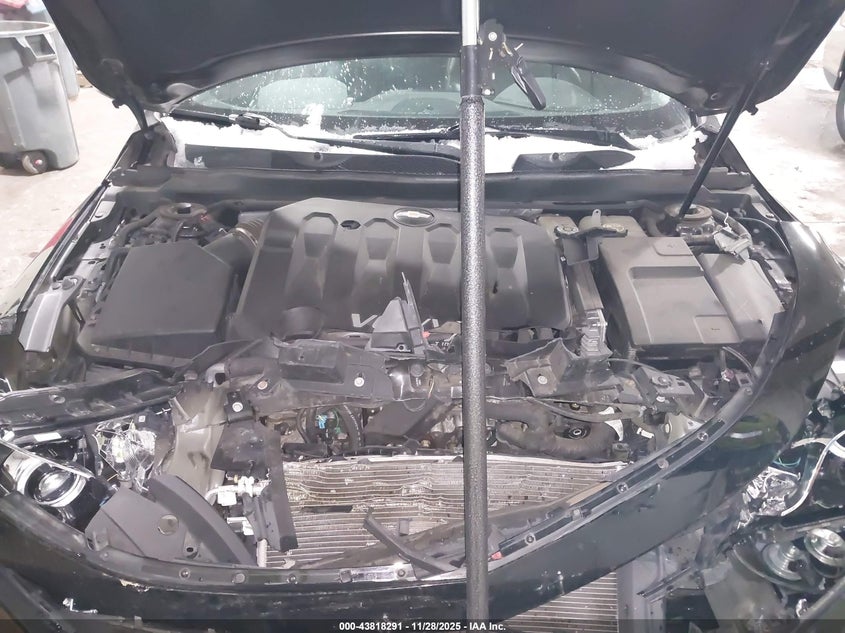 2015 Chevrolet Impala 2Lz VIN: 1G1165S35FU140255 Lot: 43818291