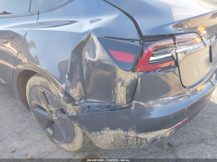 2022 Tesla Model 3 Long Range Dual Motor All-Wheel Drive VIN: 5YJ3E1EB0NF359534 Lot: 43818320