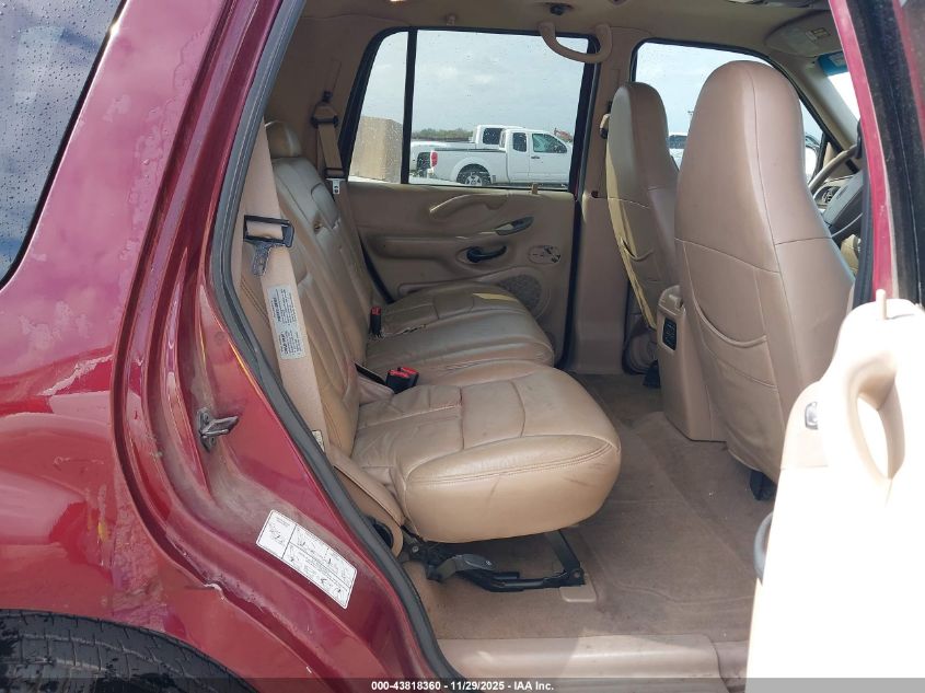 1998 Ford Expedition Eddie Bauer/Xlt VIN: 1FMFU18L2WLA09613 Lot: 43818360