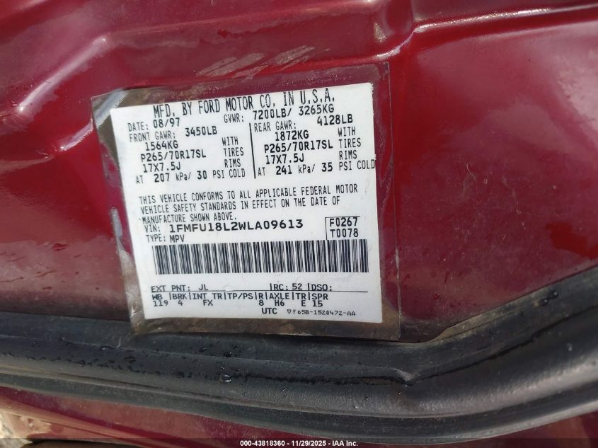 1998 Ford Expedition Eddie Bauer/Xlt VIN: 1FMFU18L2WLA09613 Lot: 43818360