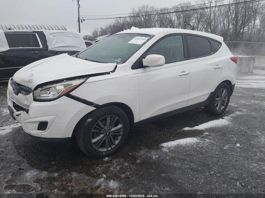 KM8JT3AF8FU087241 2015 HYUNDAI TUCSON photo no. 2