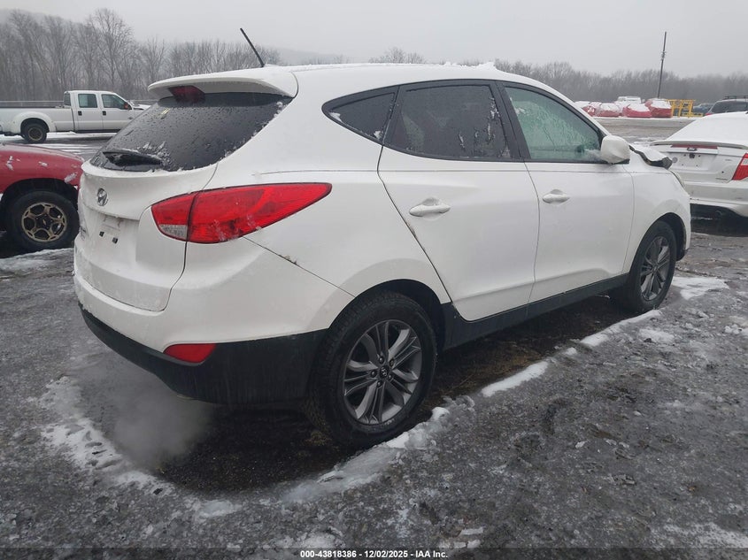 KM8JT3AF8FU087241 2015 HYUNDAI TUCSON photo no. 4