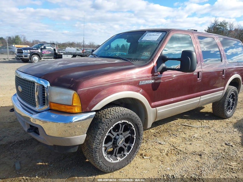1FMNU43S5YED17880 2000 FORD EXCURSION photo no. 2