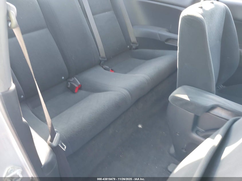 2003 Honda Civic Lx VIN: 1HGEM22523L085488 Lot: 43818479