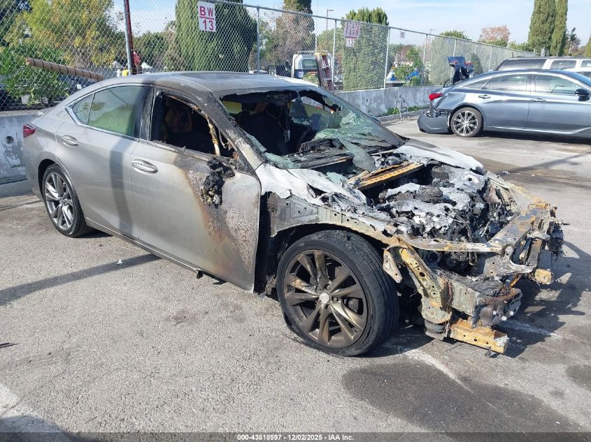 LEXUS ES 350 F SPORT