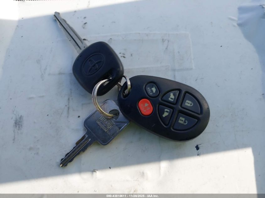 2010 Toyota Sienna Xle VIN: 5TDYK4CC6AS301896 Lot: 43818611