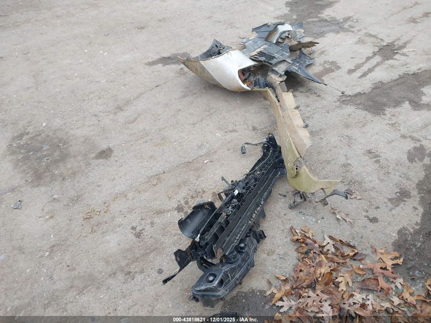 2001 Lexus Es 300 VIN: JT8BF28G310304427 Lot: 43818621