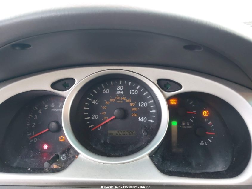 2005 Toyota Highlander V6 VIN: JTEEP21A950131340 Lot: 43818673